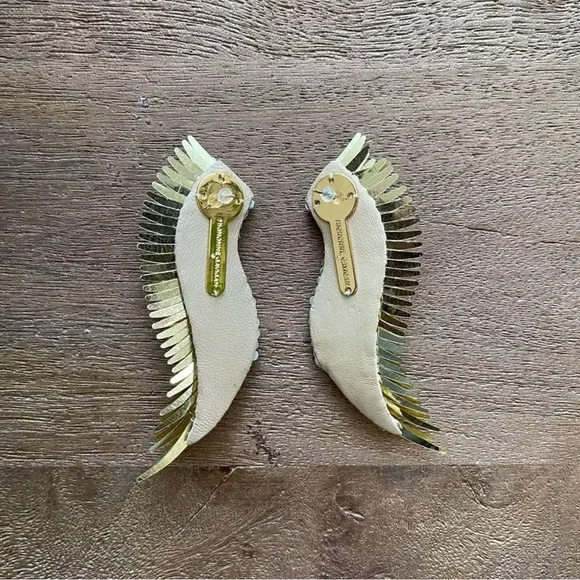 Mignonne Gavigan White Gold Madeline Earrings - Picture 6 of 7